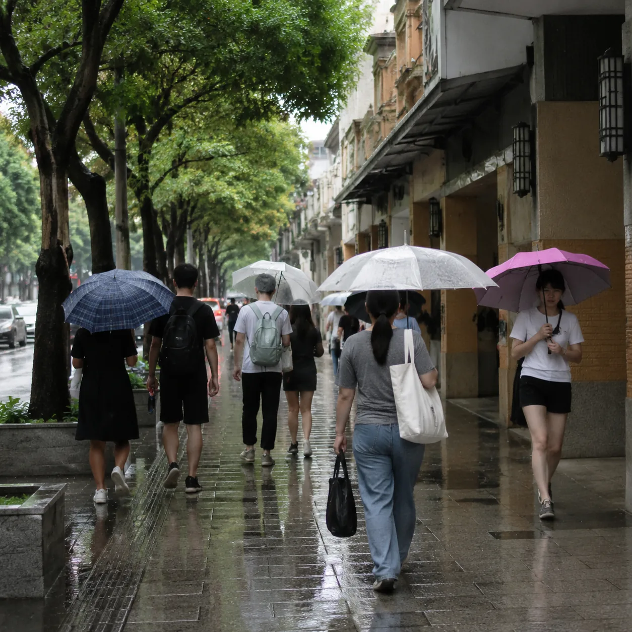 广州一下雨，真正该重排的不是心情，而是那条原本顺手的晴天路线