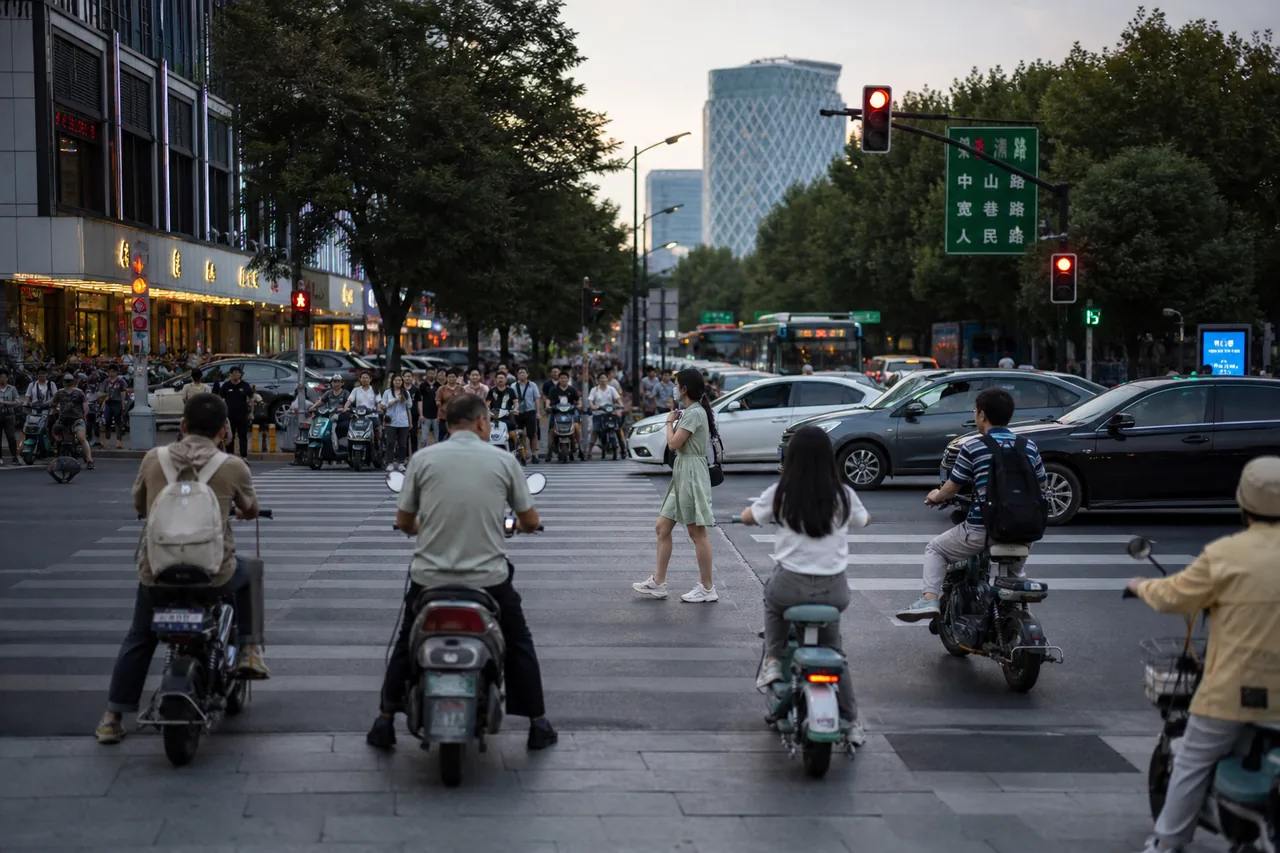 无锡下班路口最动人的,不是风景,而是每个人都知道怎么让一让