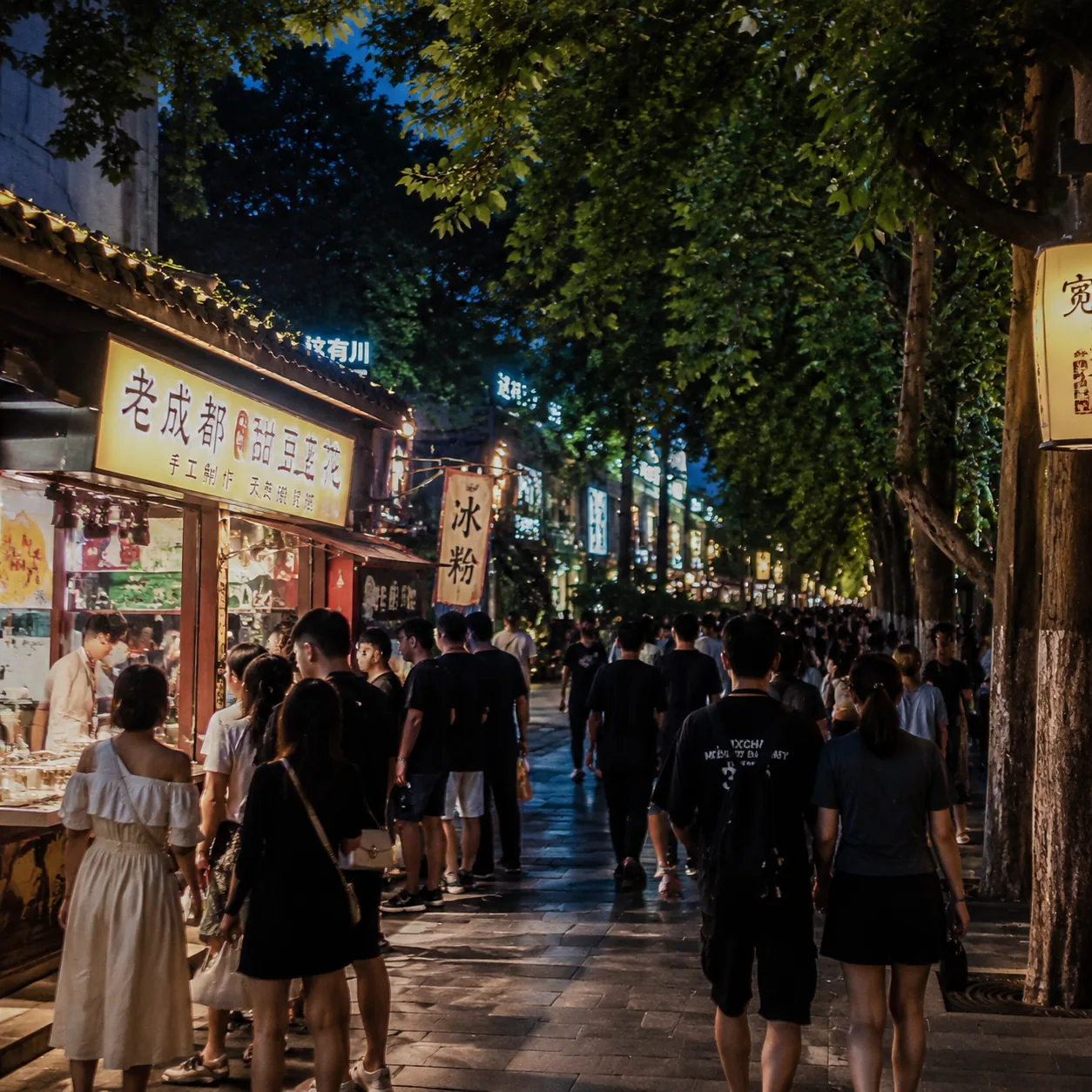 六月在成都躲避开午后的热,我发现了更舒服的旅行节奏