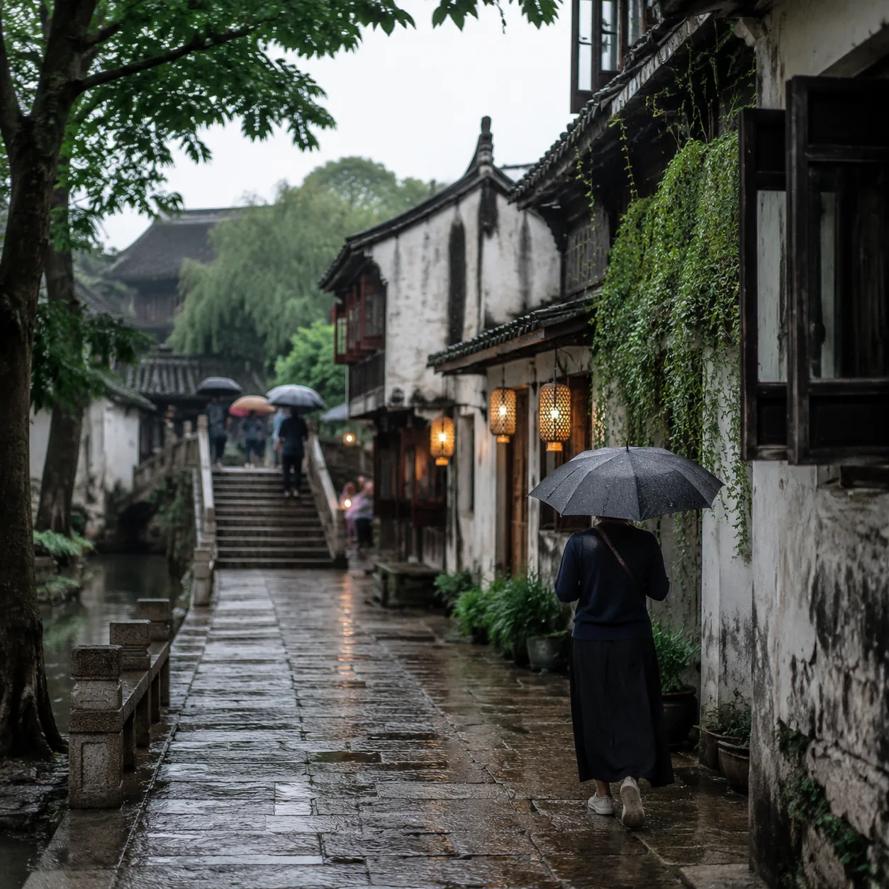苏州一到雨天，最容易失灵的不是路线图，而是那种“这里本来很好走”的自信