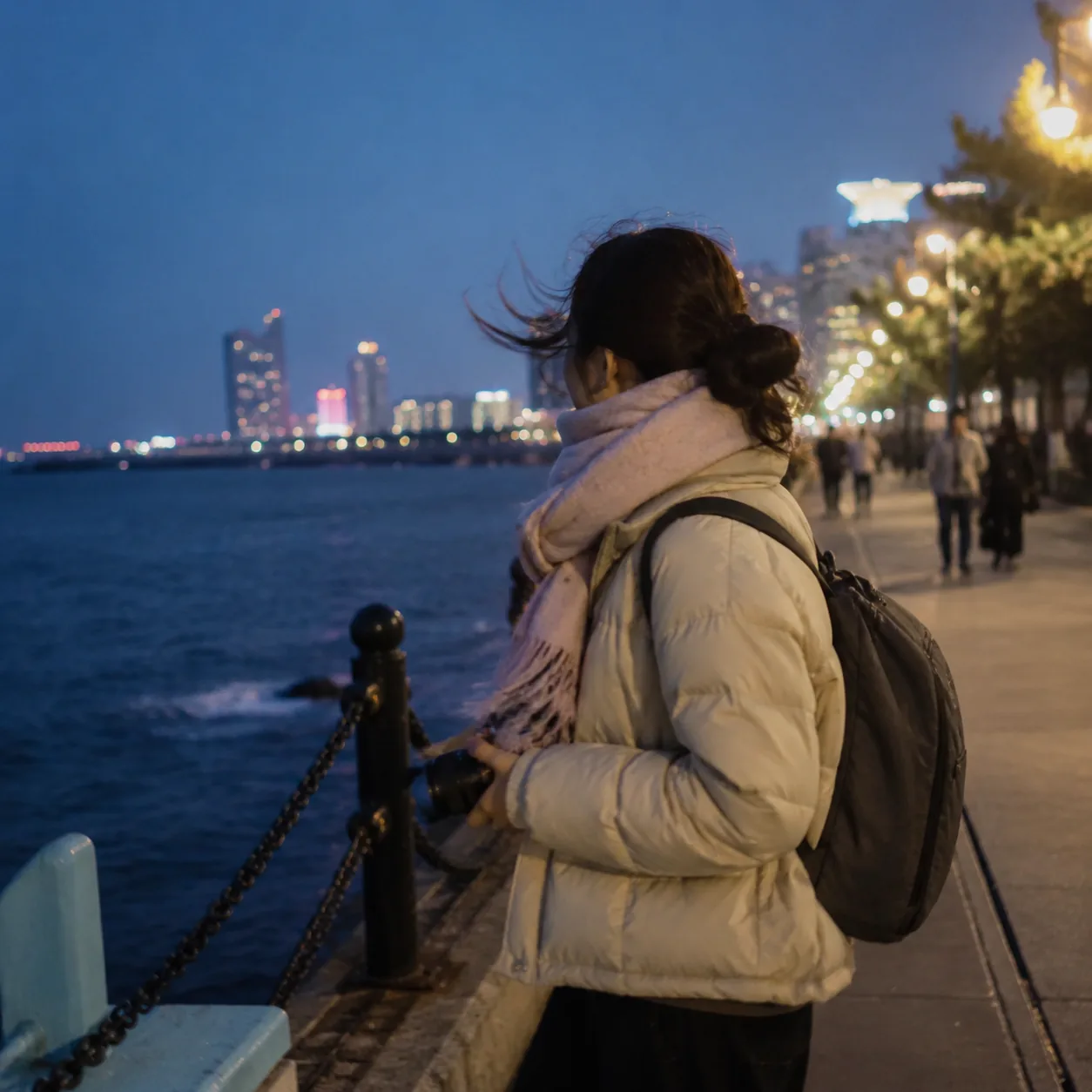 青岛夜里最重要的准备,不在背包里,而在你肯不肯及时收住脚步