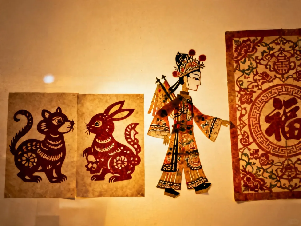 中国民间艺术:剪纸、皮影与年画